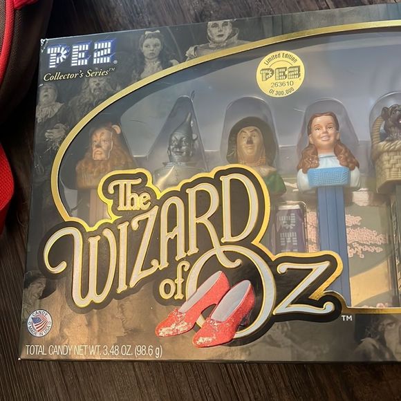 Wizard of Oz movie collector special edition pez dispenser set Dorothy new tin - Picture 3 of 6